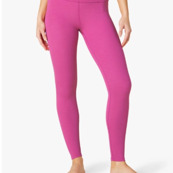 (2 pairs) Beyond Yoga Valentines' Day Balletcore bundle - Picture 2 of 10